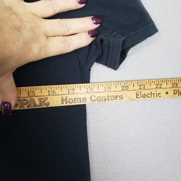 Essex Dry Goods Women's Size M Savage Rose Graphic Tee Shirt Black Grunge Edgy - Picture 4 of 7